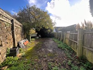 Photo 31- click for photo gallery